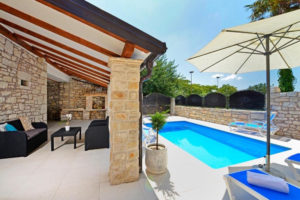 Sveti Lovreč, 160m2