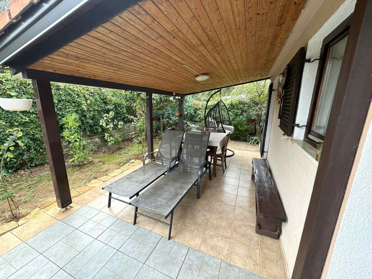 Šišan, Ližnjan, 66m2