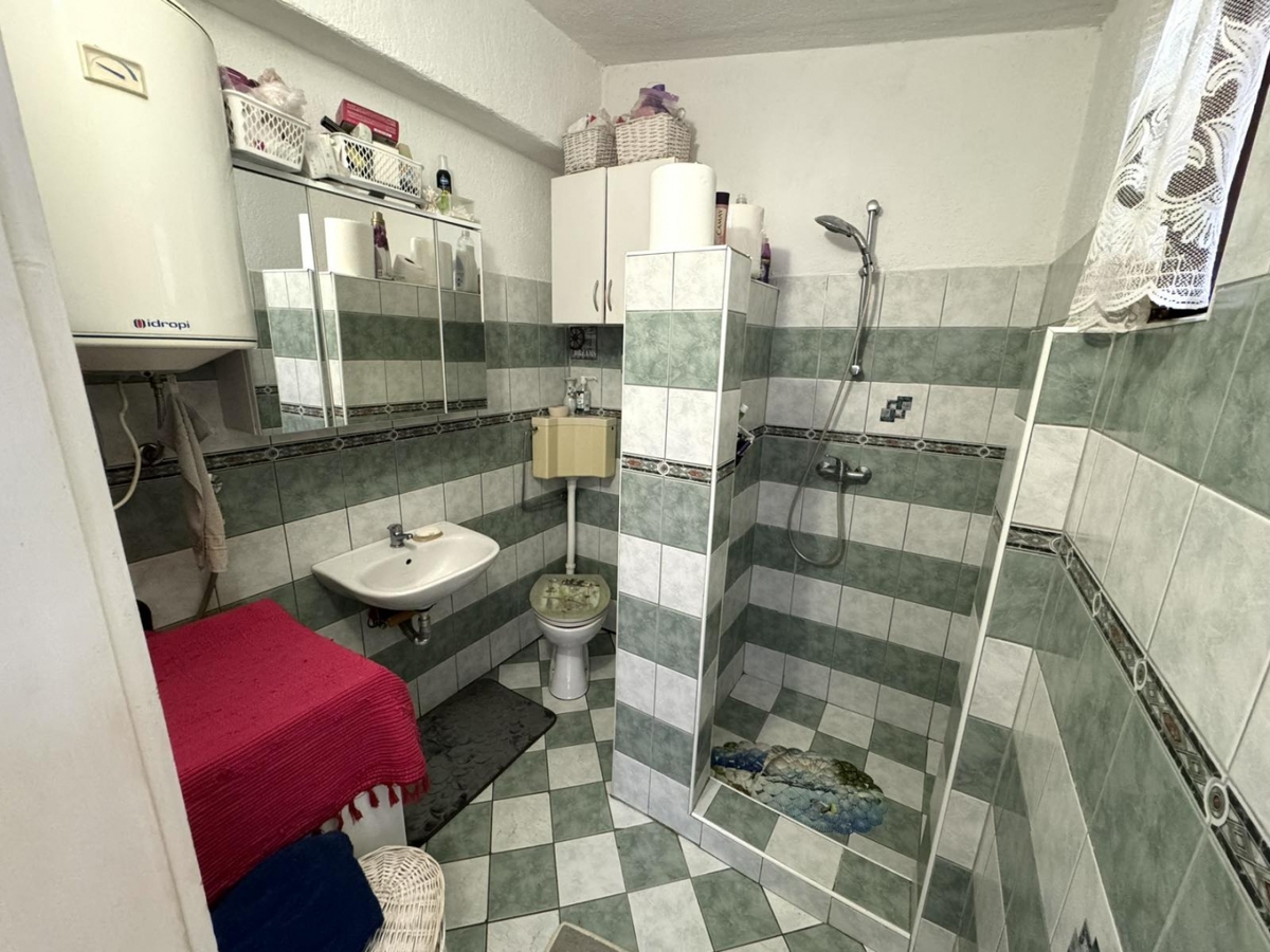 Šišan, Ližnjan, 66m2