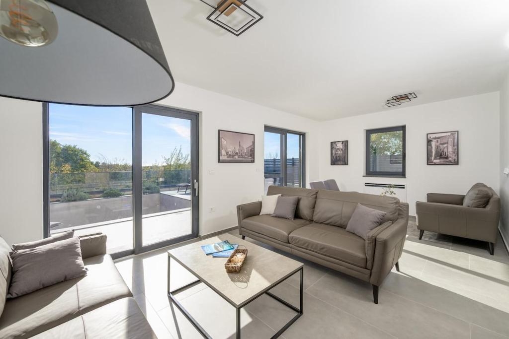 Svetvinčenat, 244m2