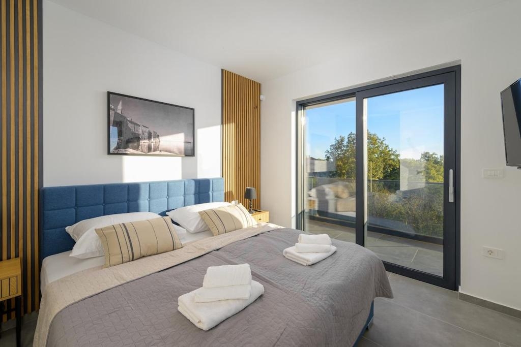 Svetvinčenat, 244m2