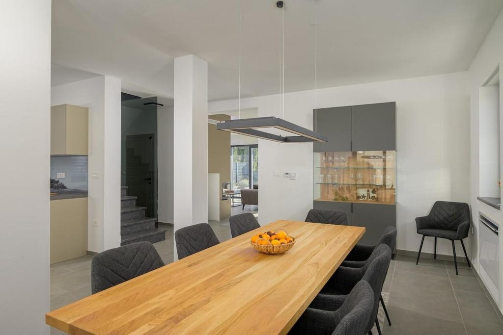 Svetvinčenat, 244m2