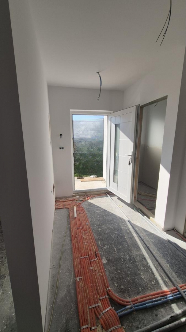 Monteserpo - Komunal, Pula, 81,53m2