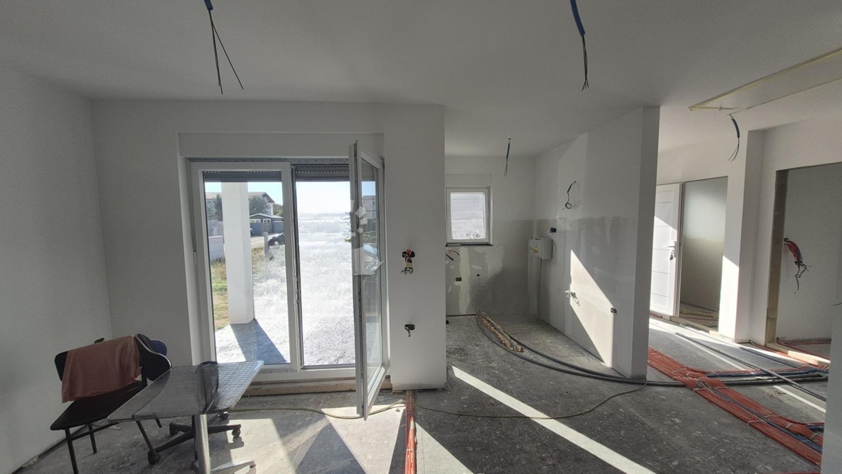 Monteserpo - Komunal, Pula, 81,53m2