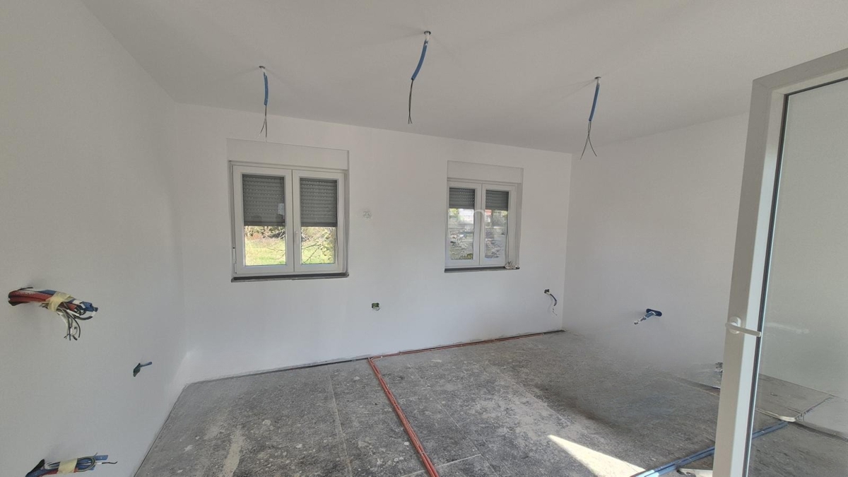 Monteserpo - Komunal, Pula, 81,53m2