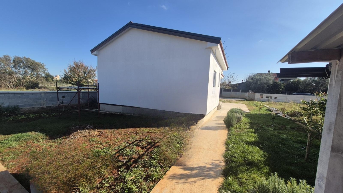 Monteserpo - Komunal, Pula, 81,53m2