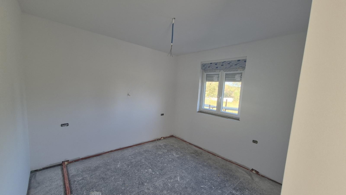 Monteserpo - Komunal, Pula, 81,53m2