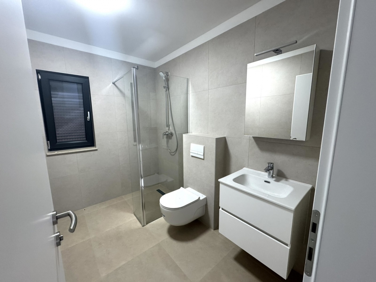 Juršići, Svetvinčenat, 155m2