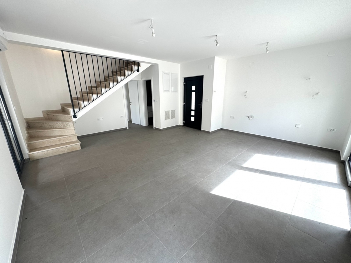 Juršići, Svetvinčenat, 155m2