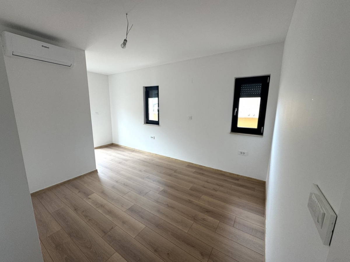 Juršići, Svetvinčenat, 155m2