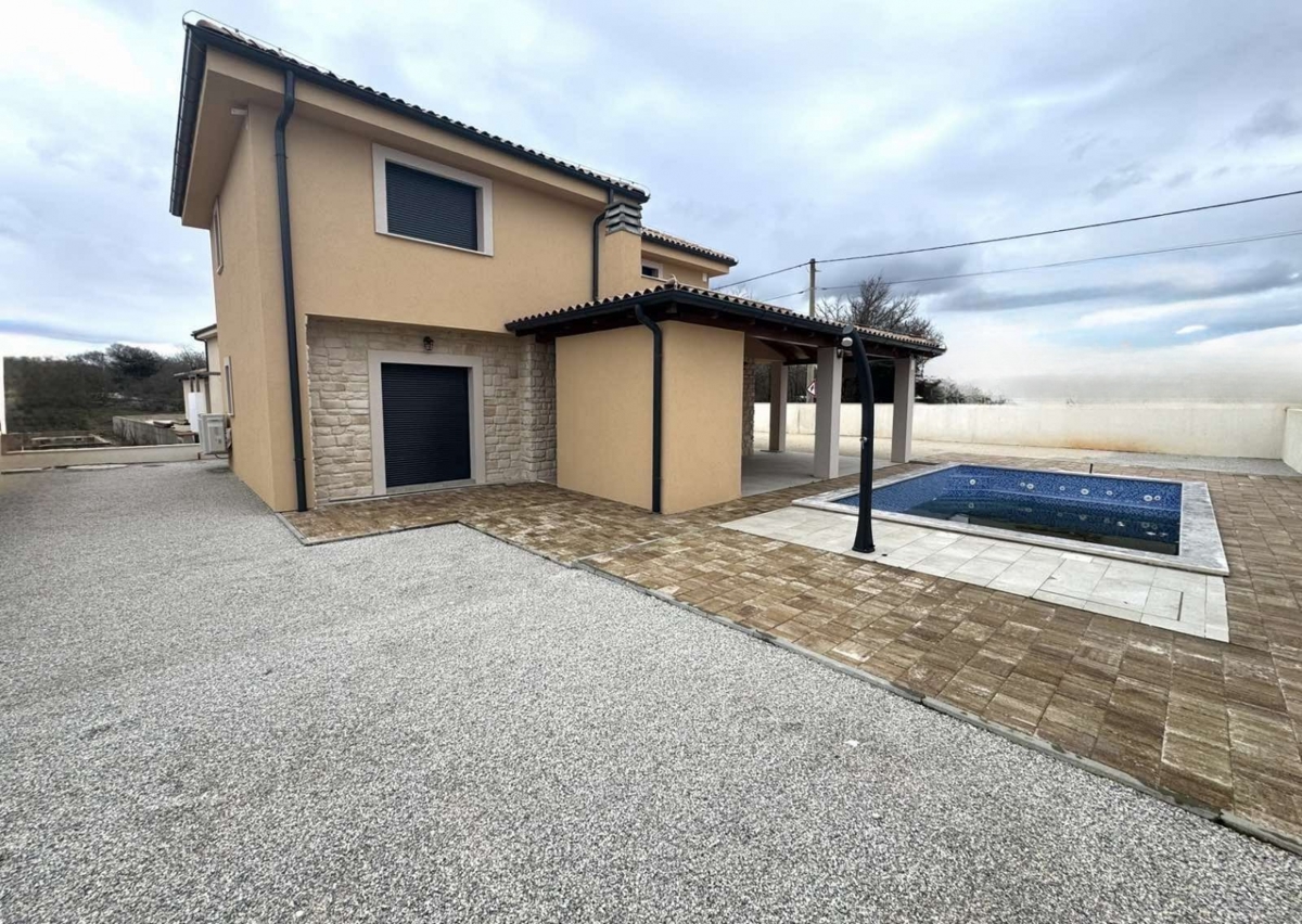 Juršići, Svetvinčenat, 155m2