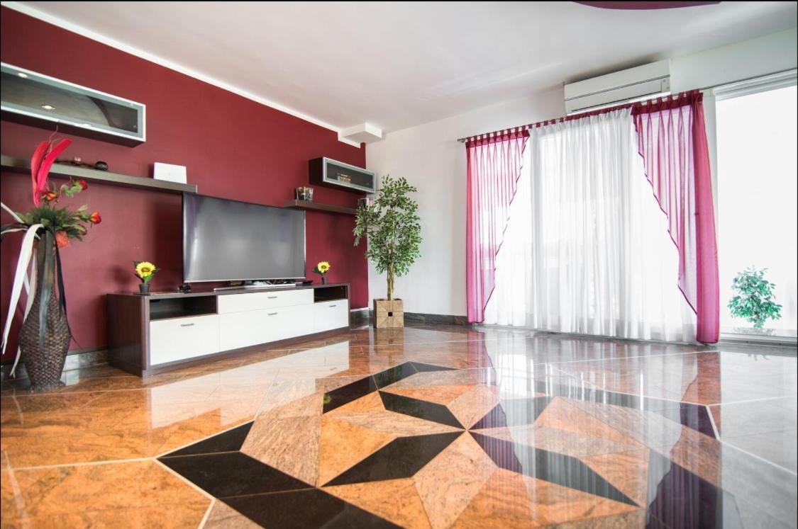 Valdebek, Pula, 350m2