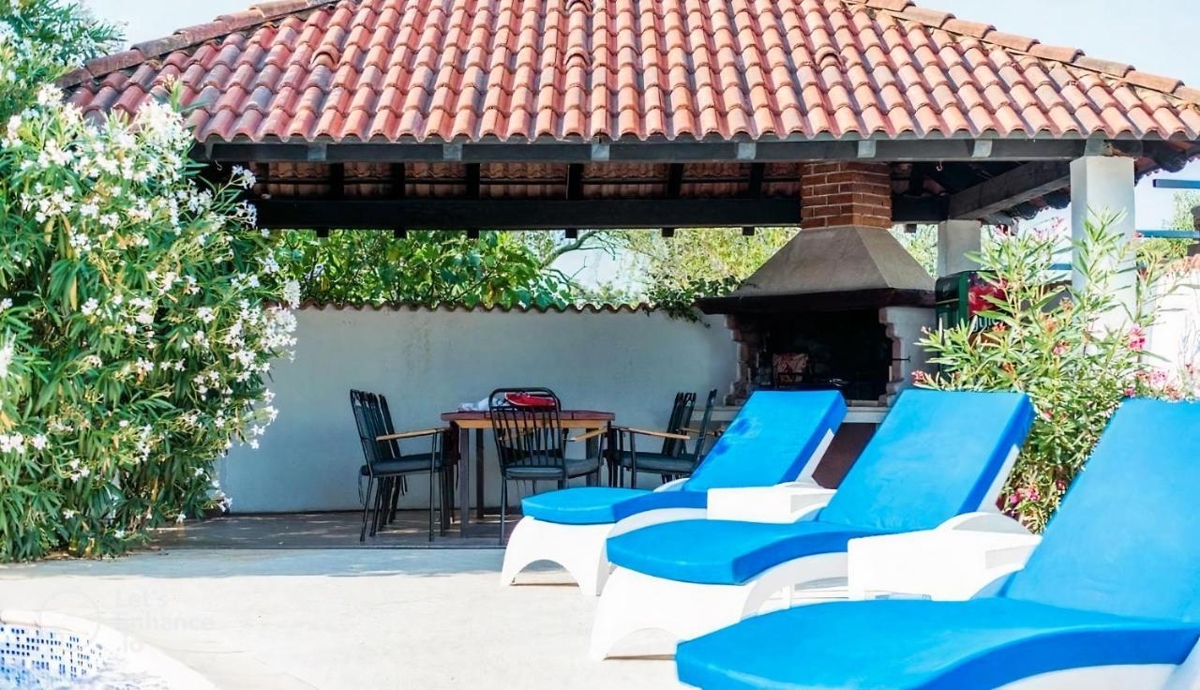 Valdebek, Pula, 350m2