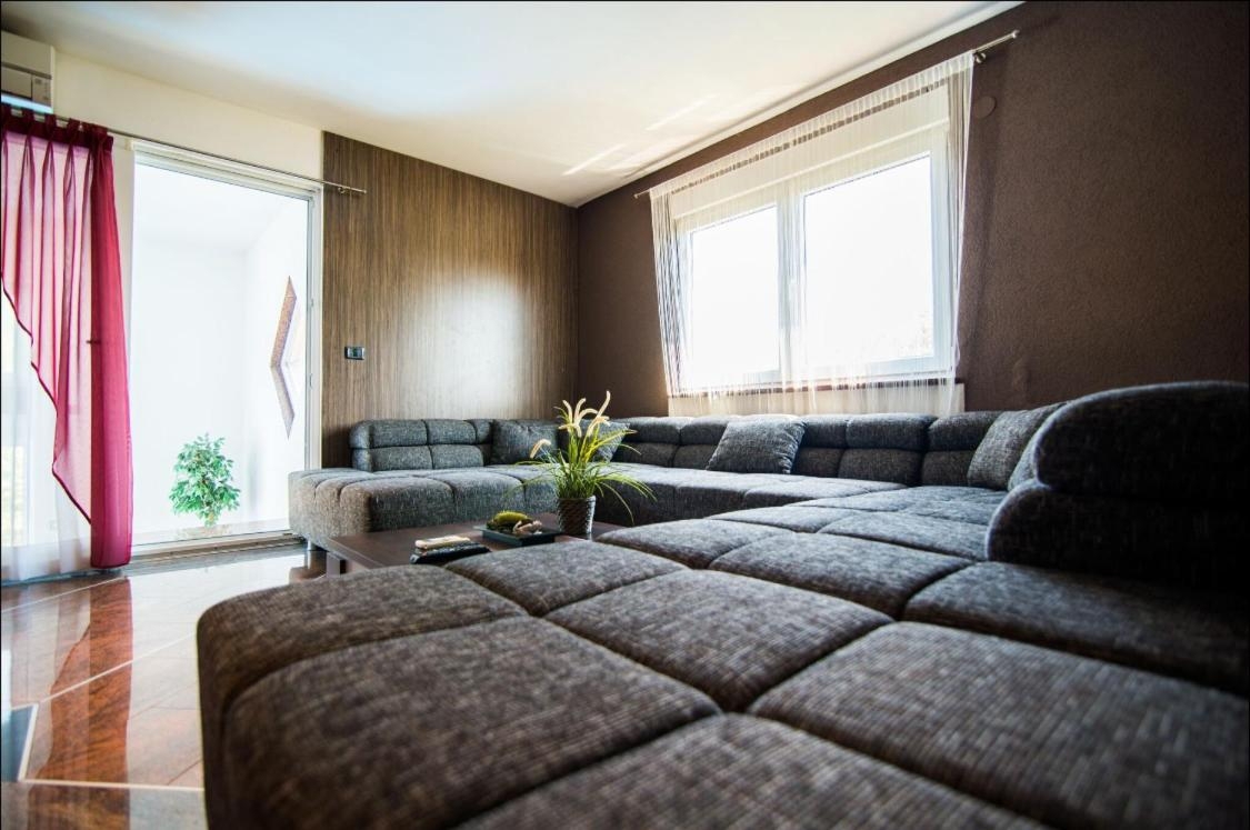 Valdebek, Pula, 350m2