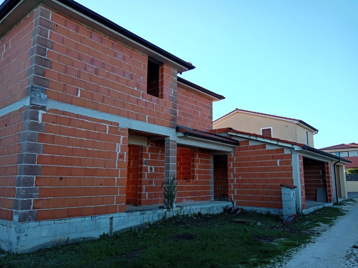 Šarići, Marčana, 178m2