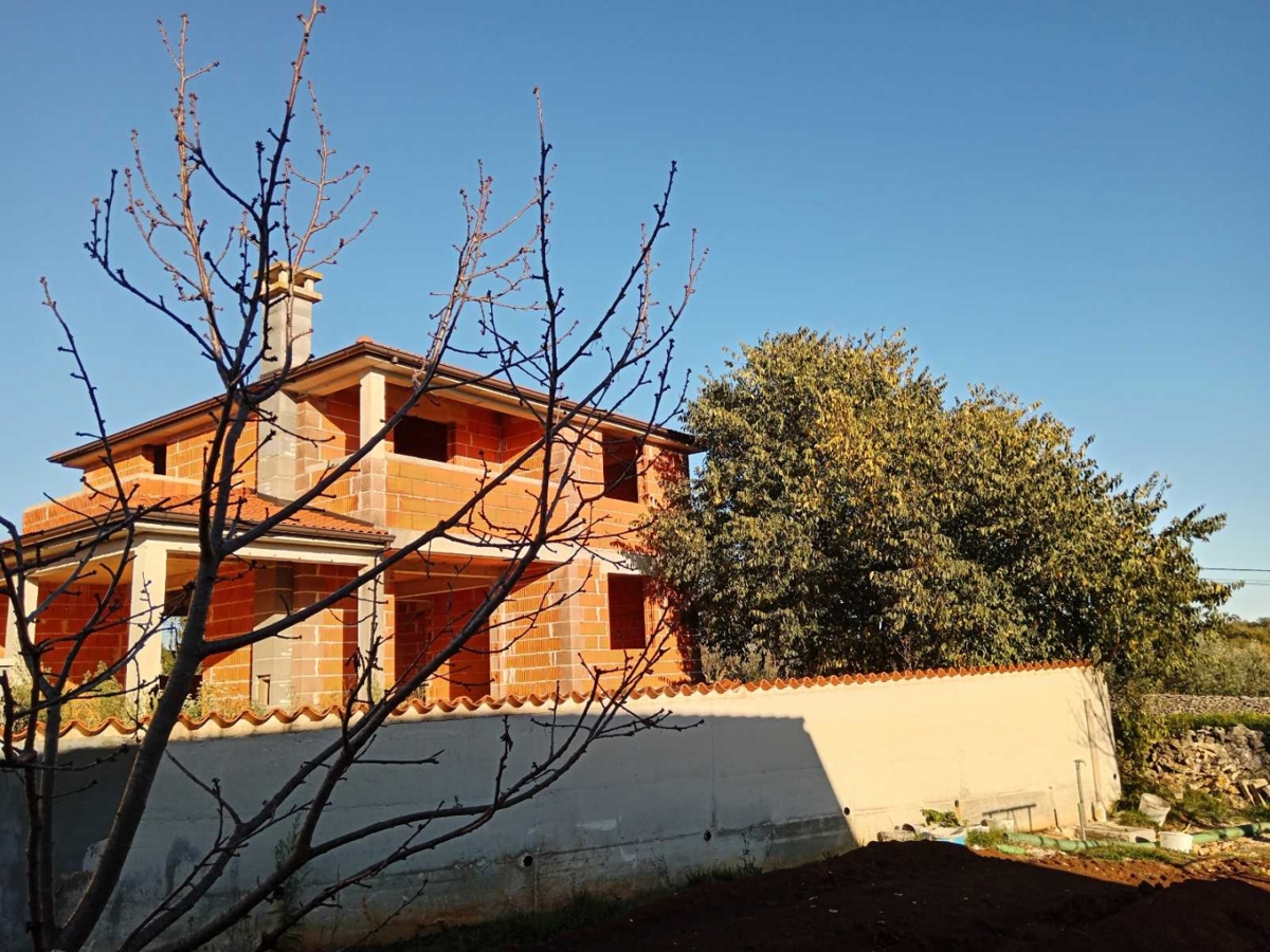 Šarići, Marčana, 178m2