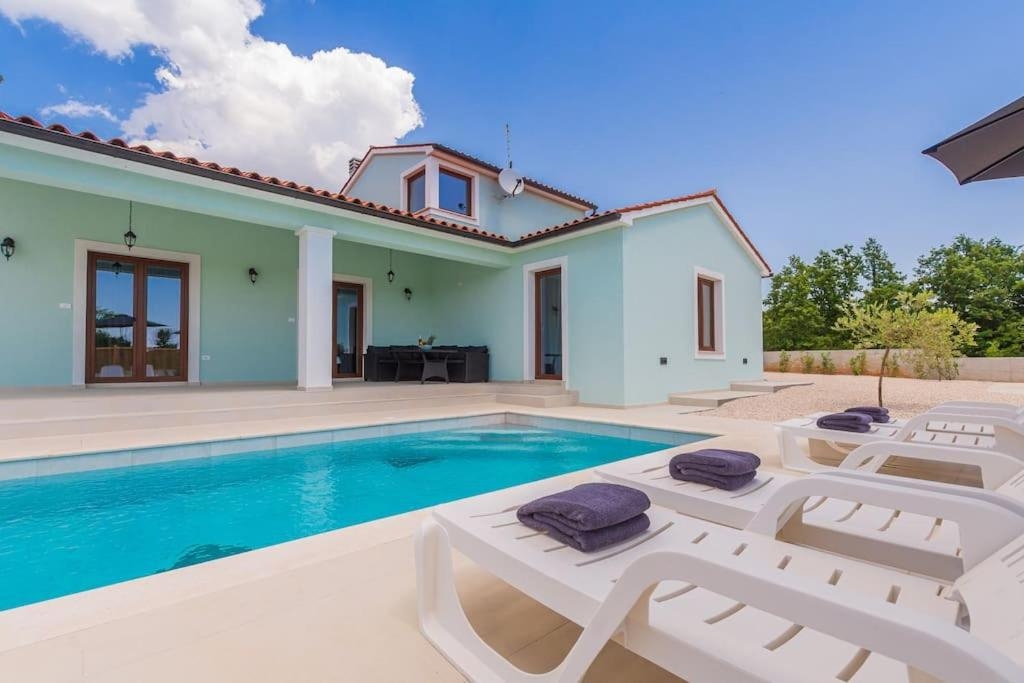 Svetvinčenat, 160m2