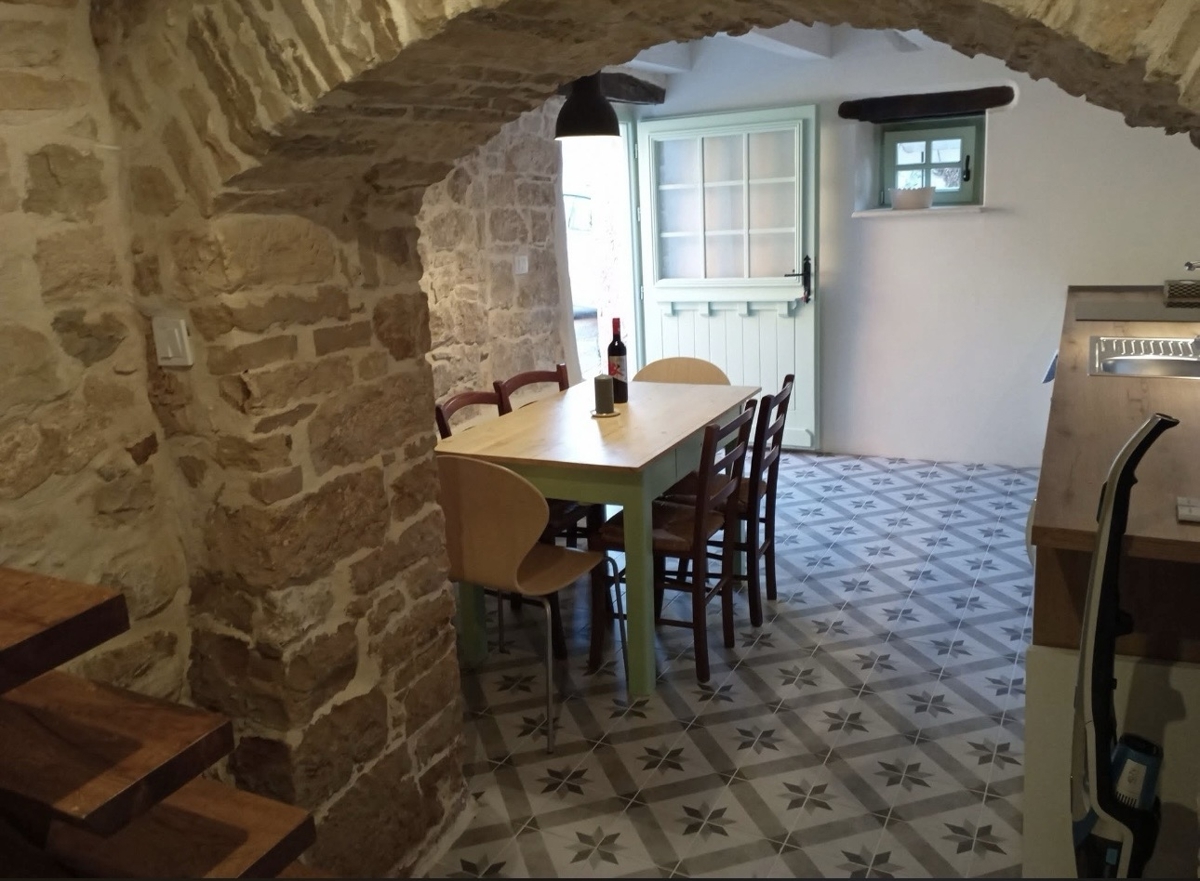 Svetvinčenat, 100m2