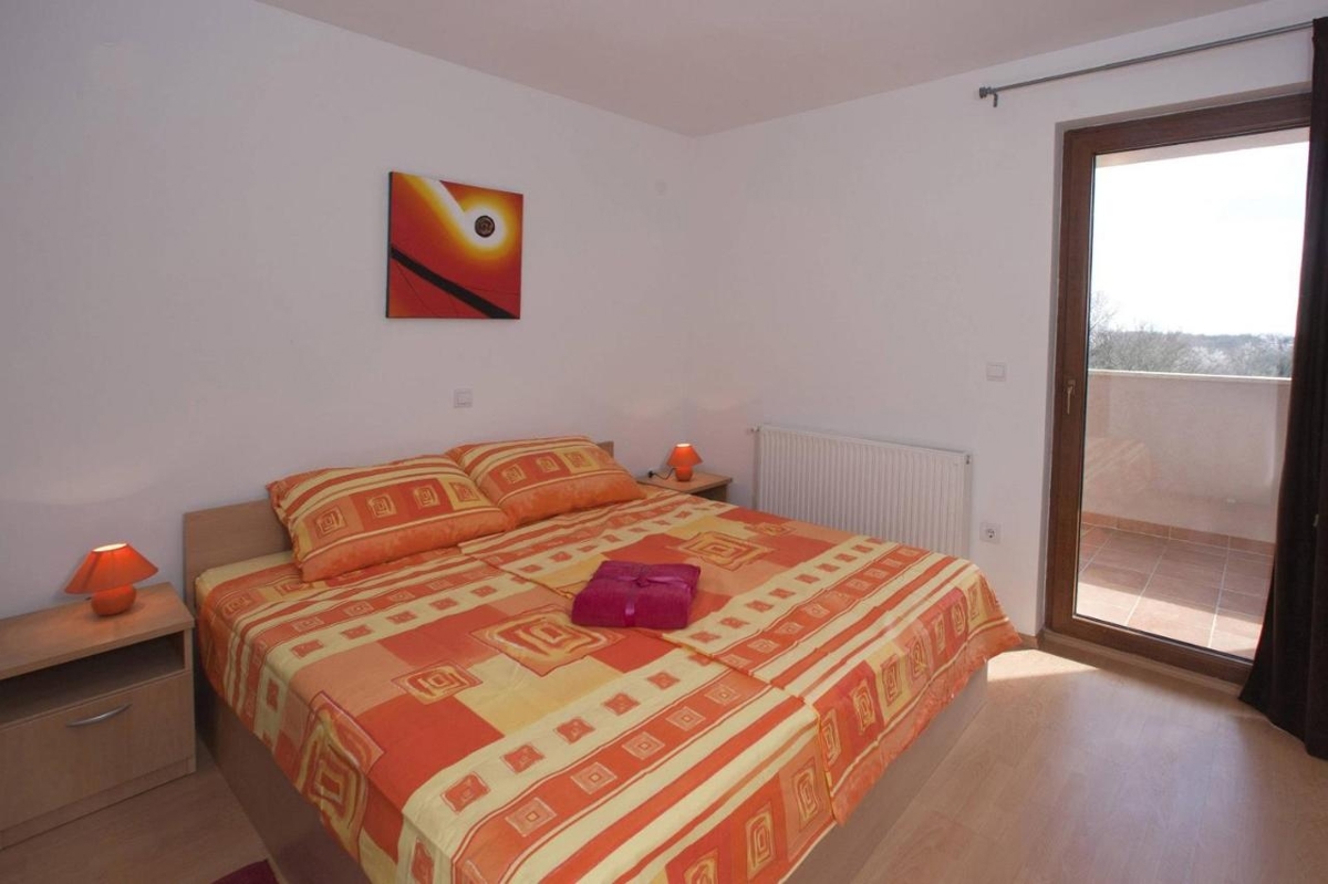 Svetvinčenat, 240m2