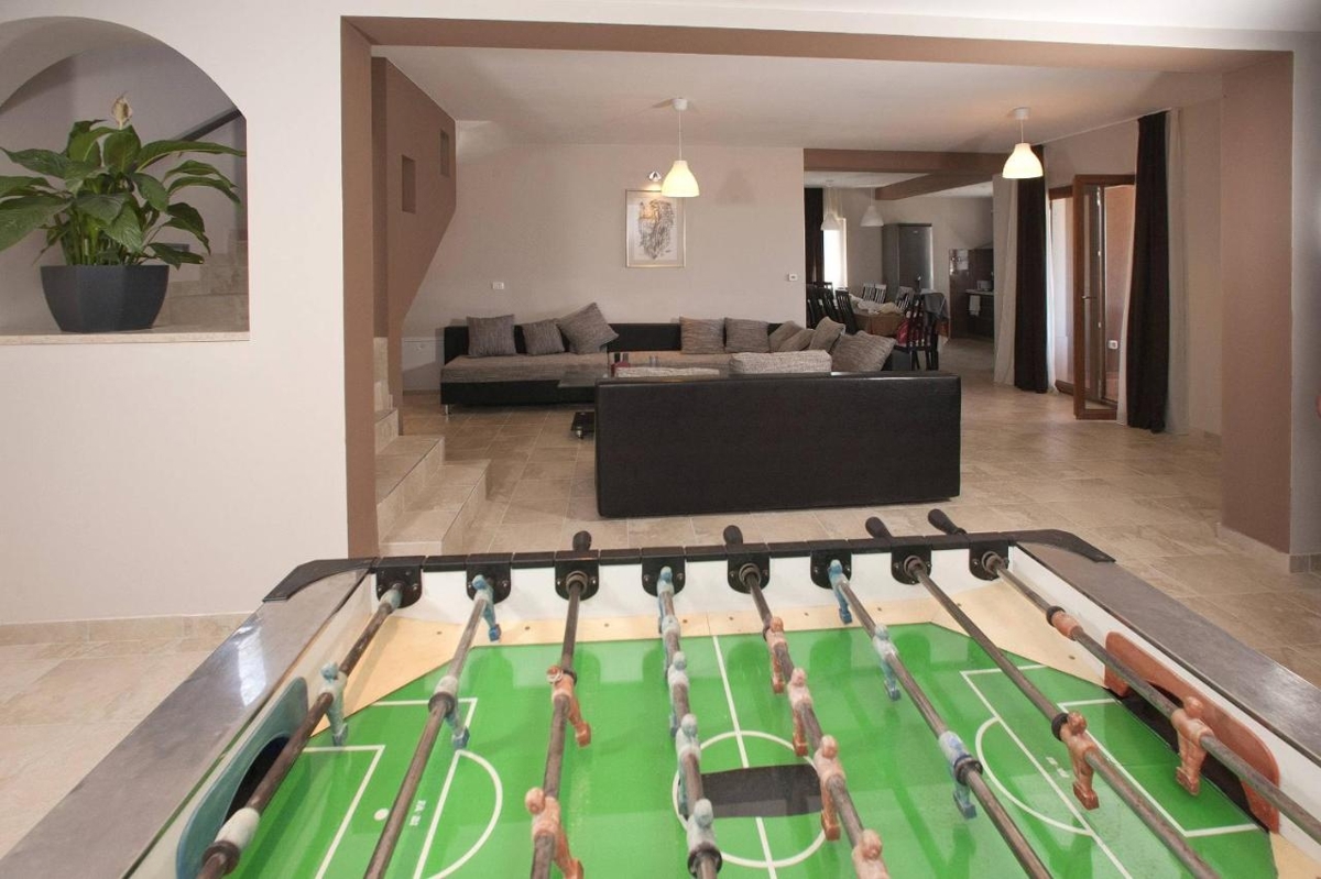 Svetvinčenat, 240m2