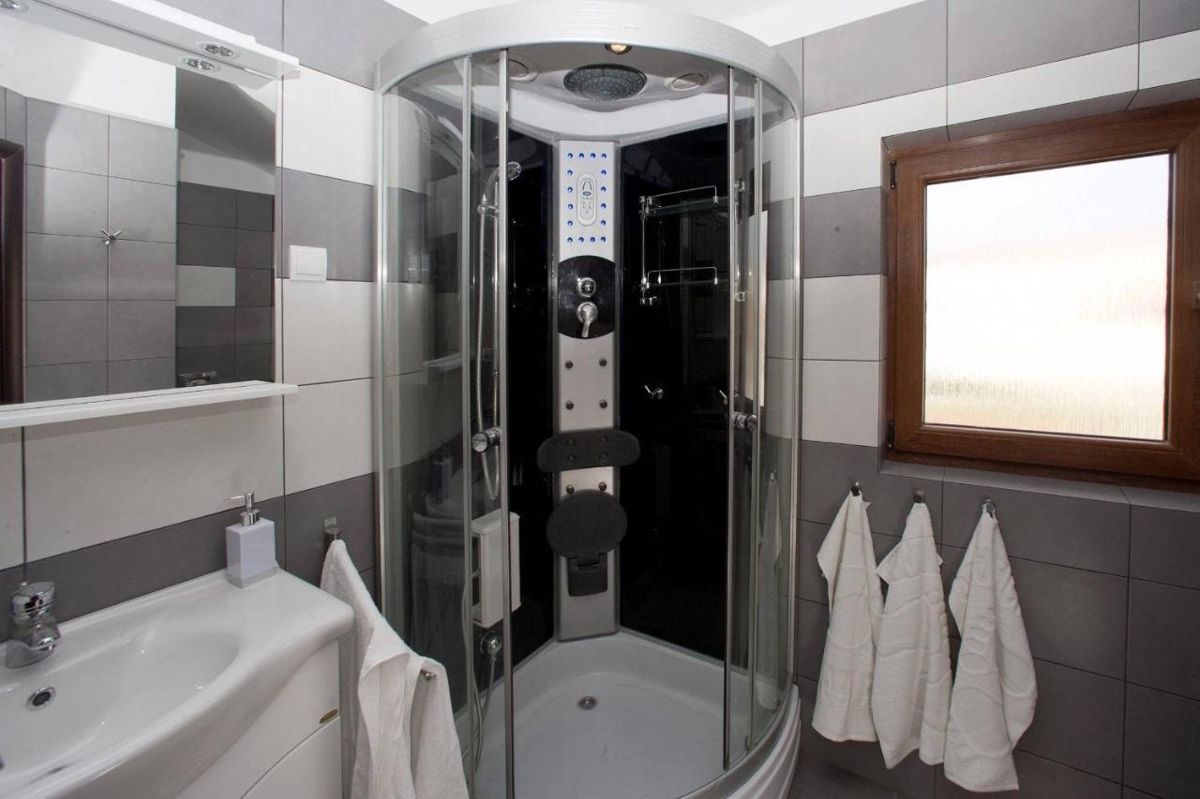 Svetvinčenat, 240m2