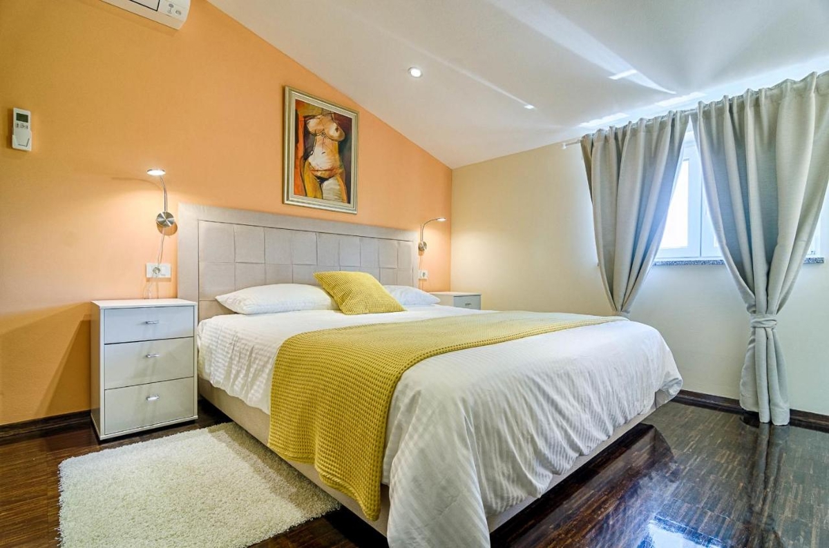 Valbandon, Fažana, 220m2