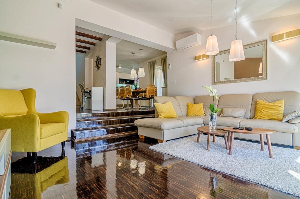 Valbandon, Fažana, 220m2