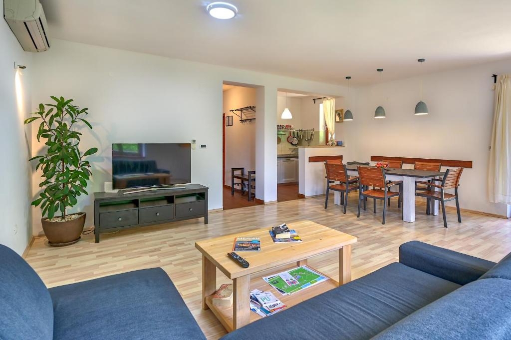 Krnica, Marčana, 120m2