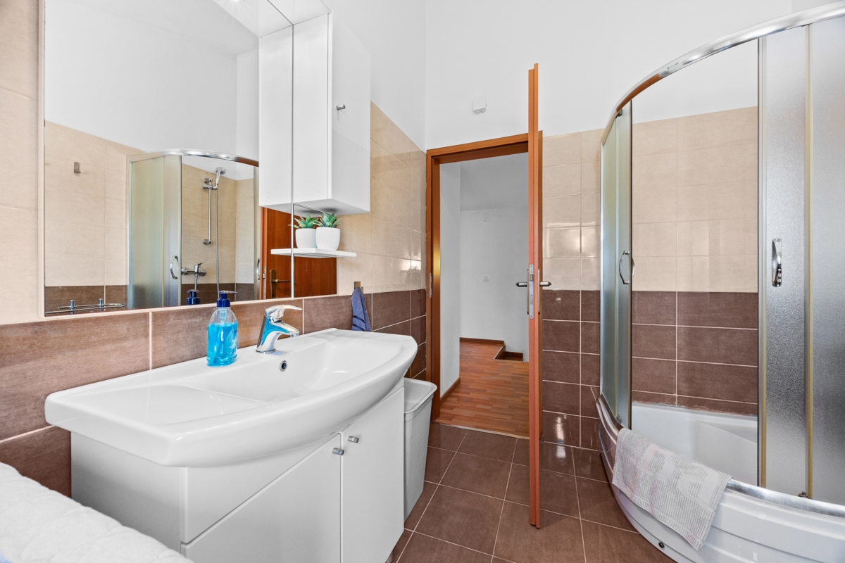 Svetvinčenat, 146m2