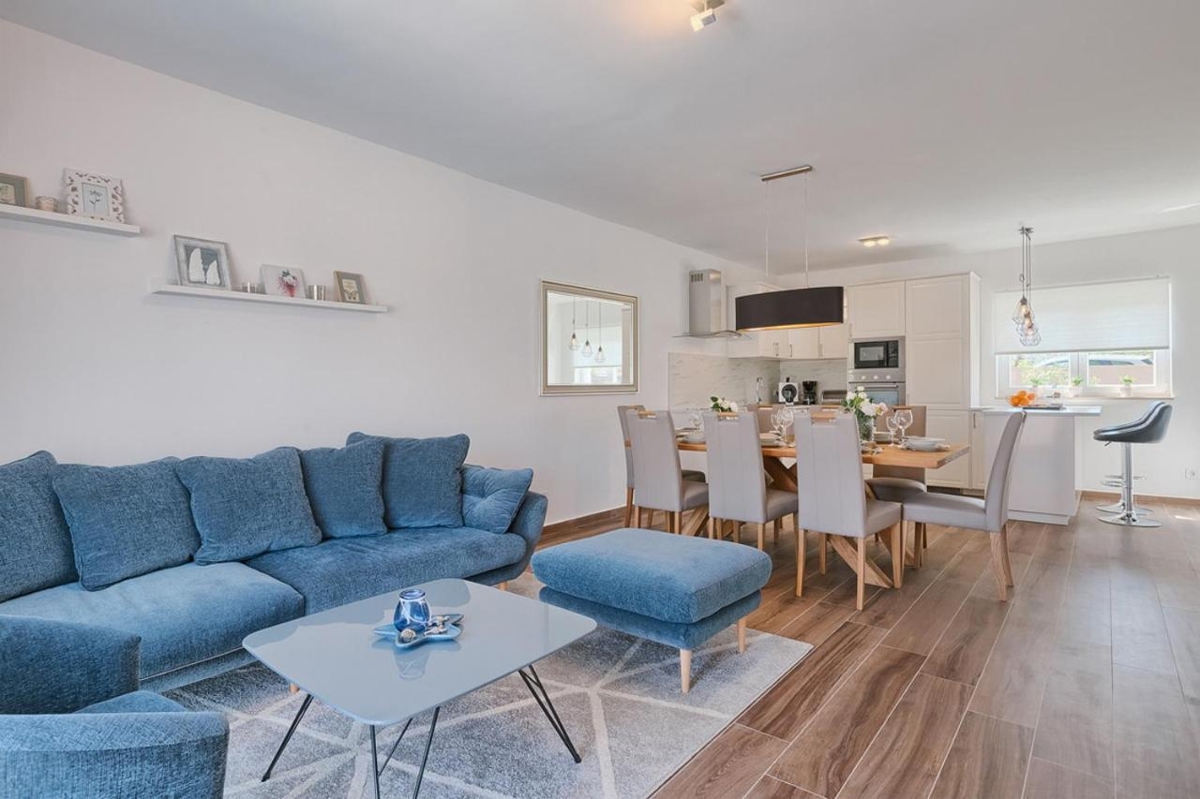 Štinjan, Pula, 180m2