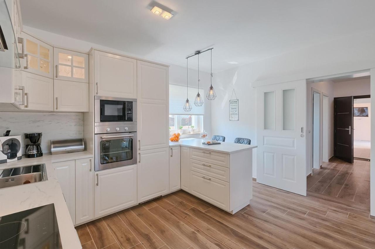 Štinjan, Pula, 180m2