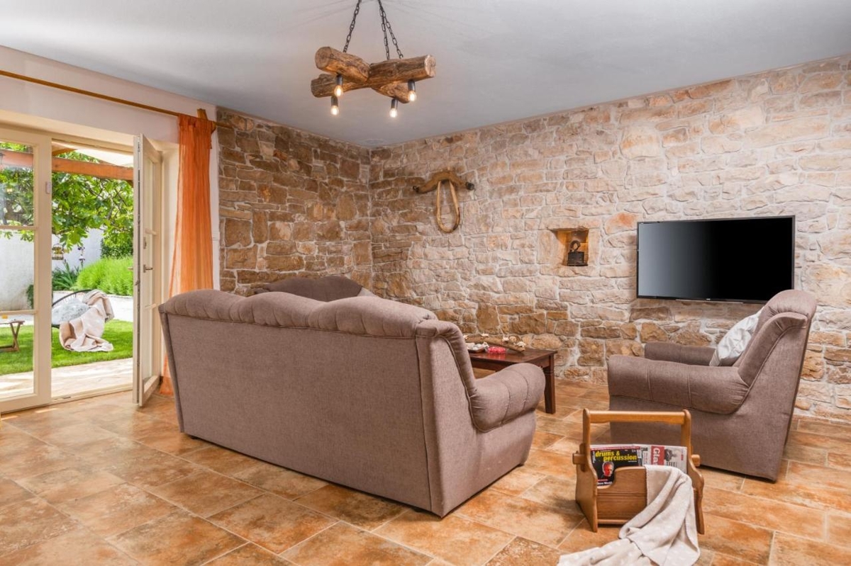 Krnica, Marčana, 150m2