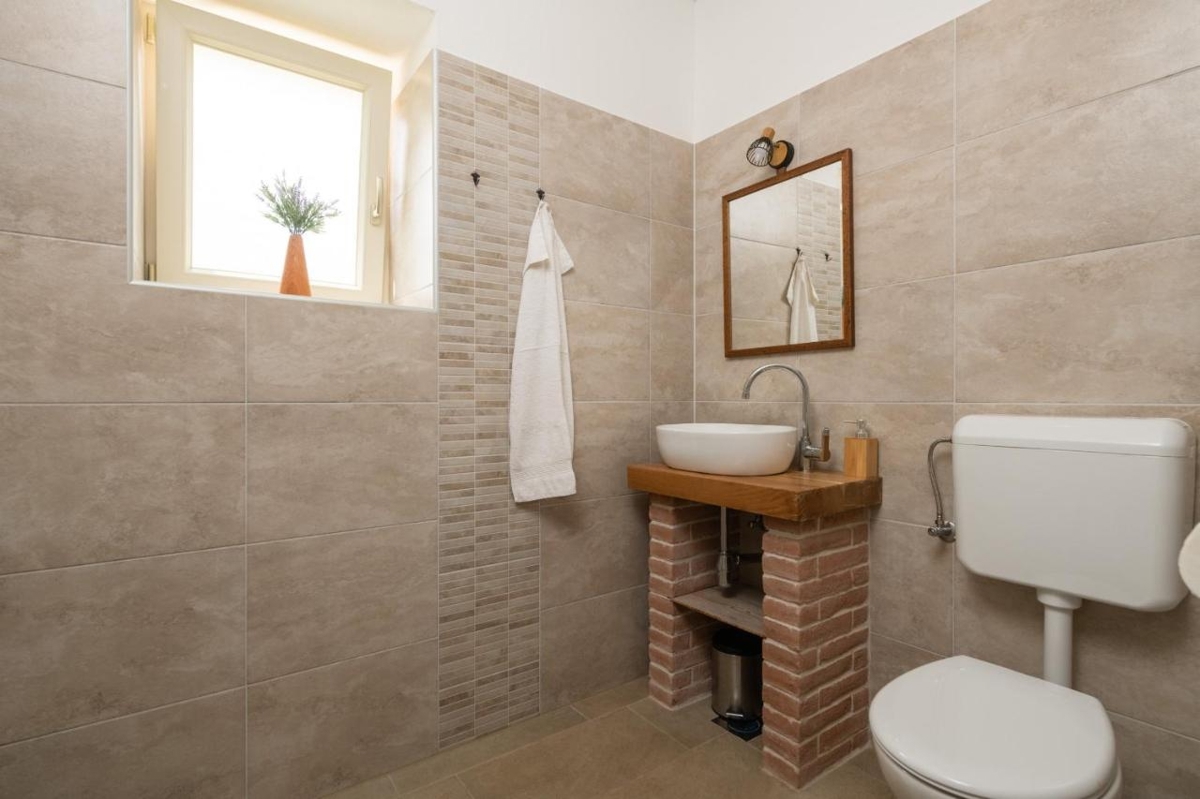 Krnica, Marčana, 150m2