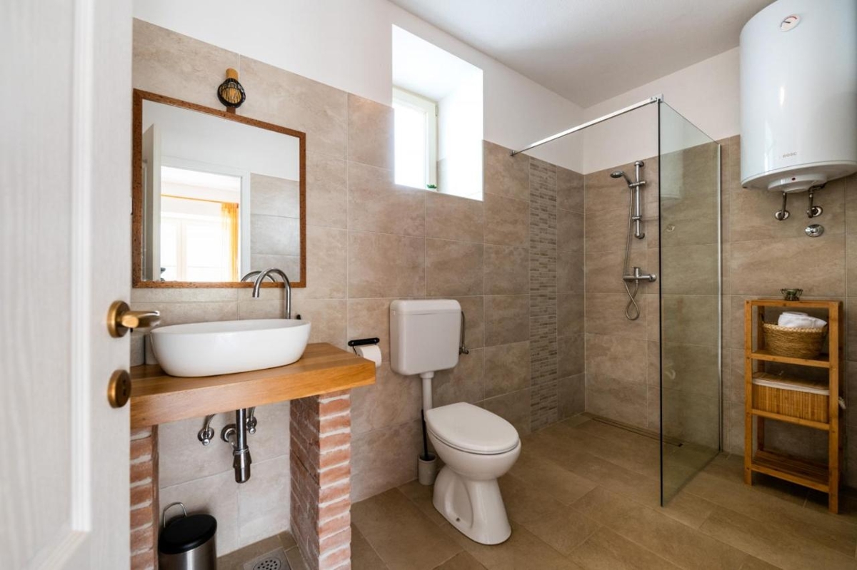 Krnica, Marčana, 150m2