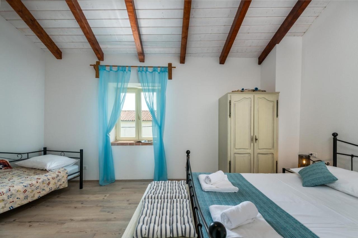 Krnica, Marčana, 150m2