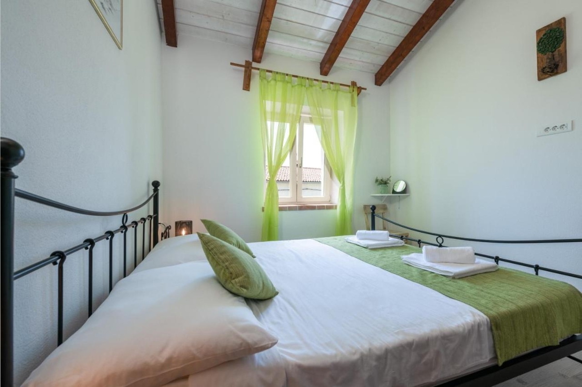 Krnica, Marčana, 150m2