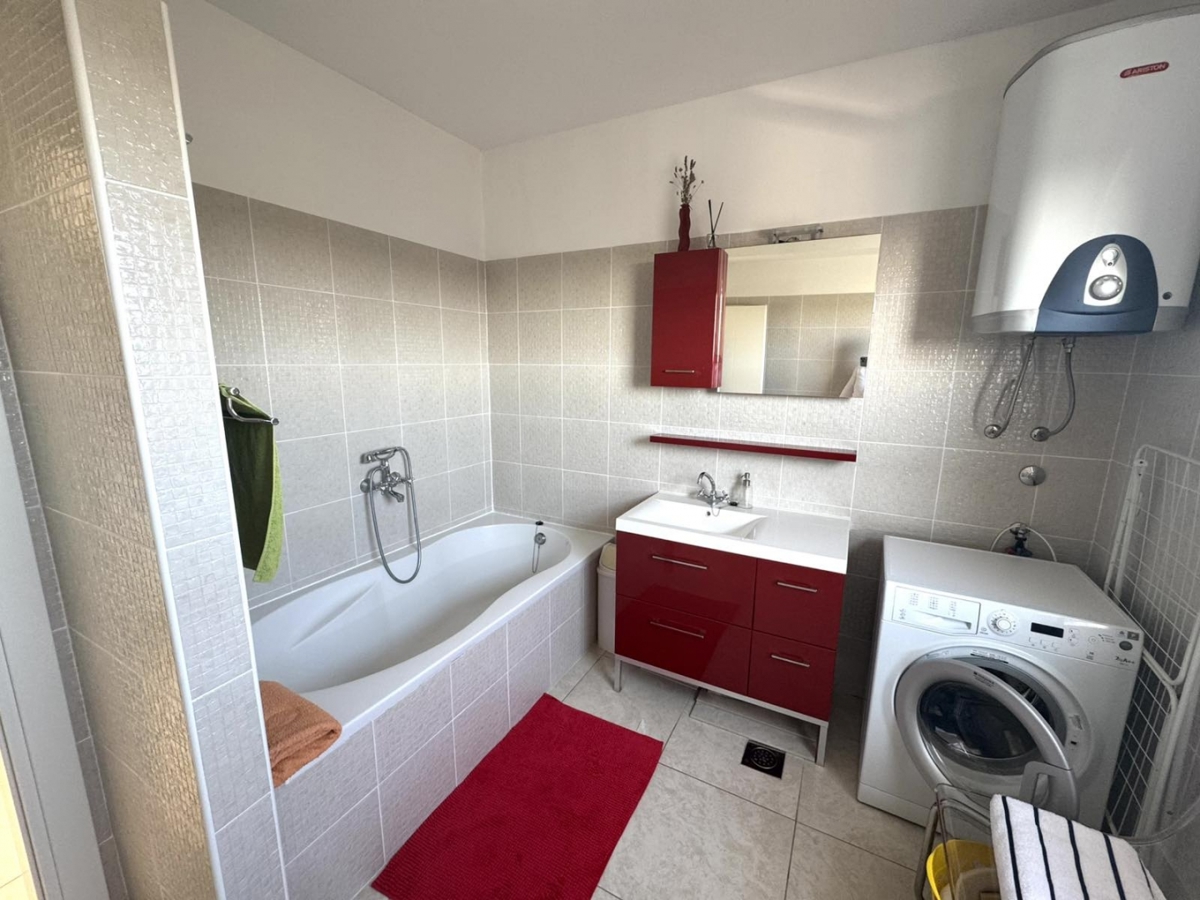 Peroj, Vodnjan, 105m2