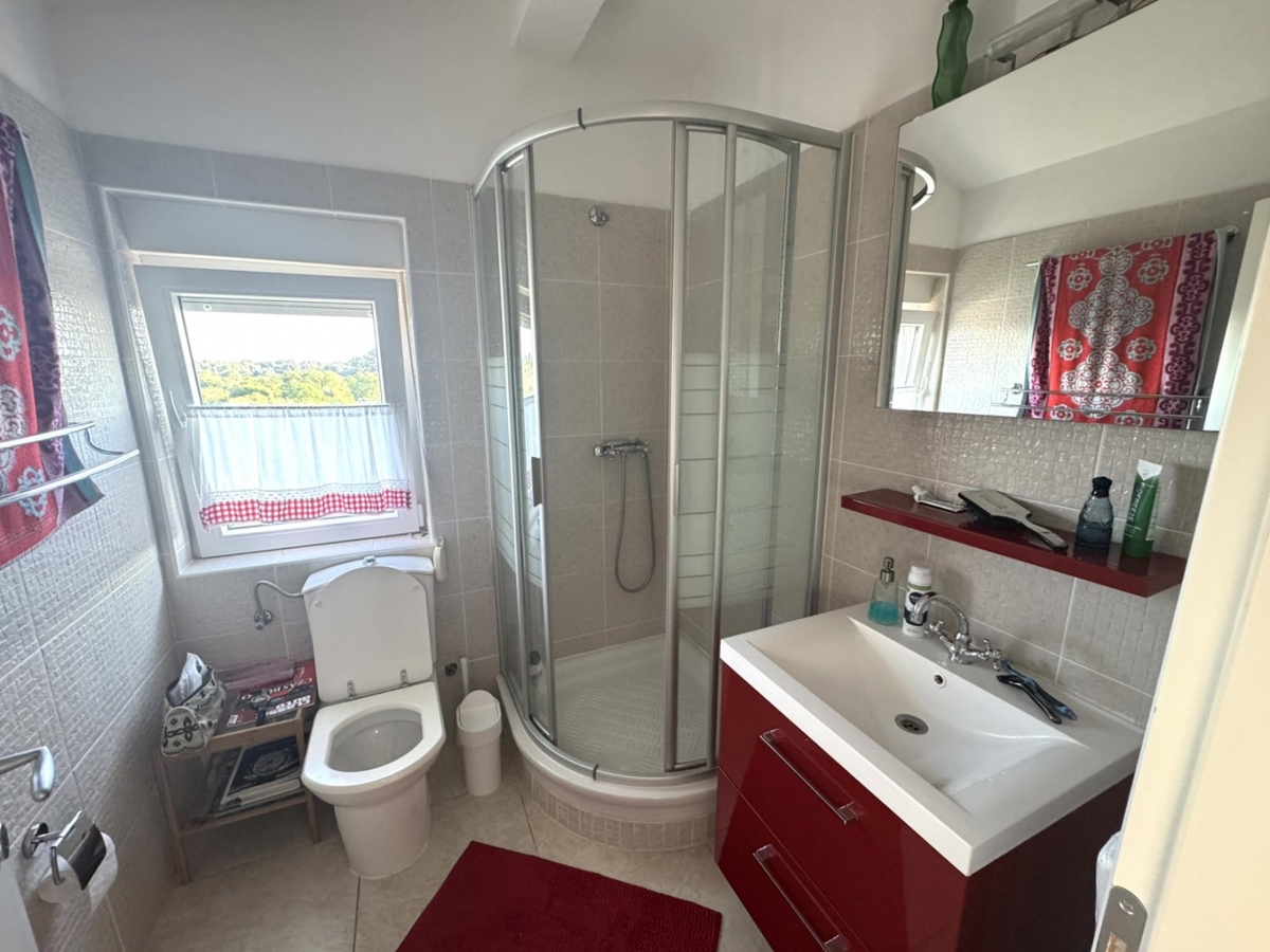 Peroj, Vodnjan, 105m2