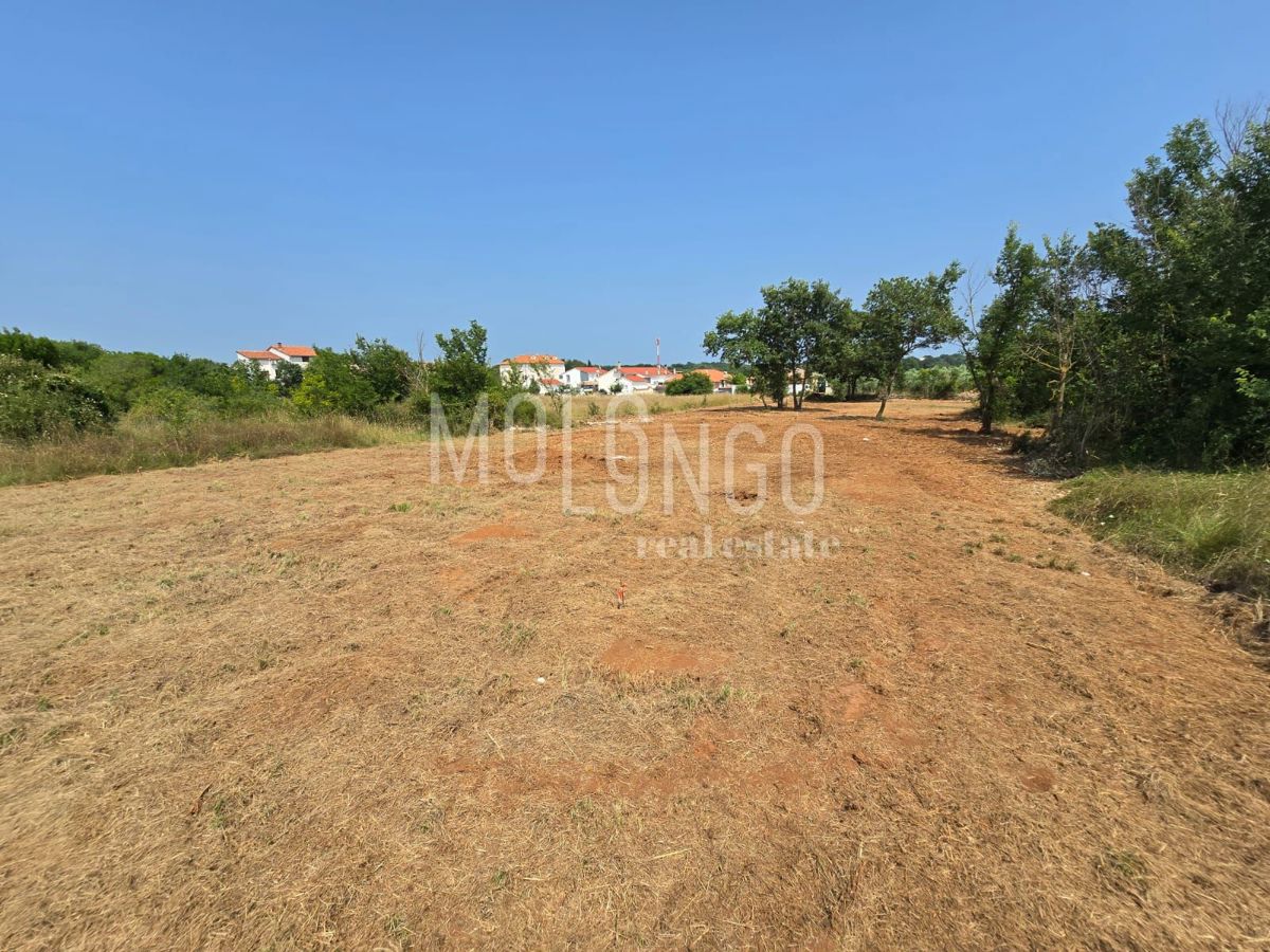 Zemljišče Medulin, 1.243m2
