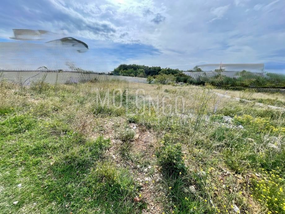 Zemljišče Punat, 595m2