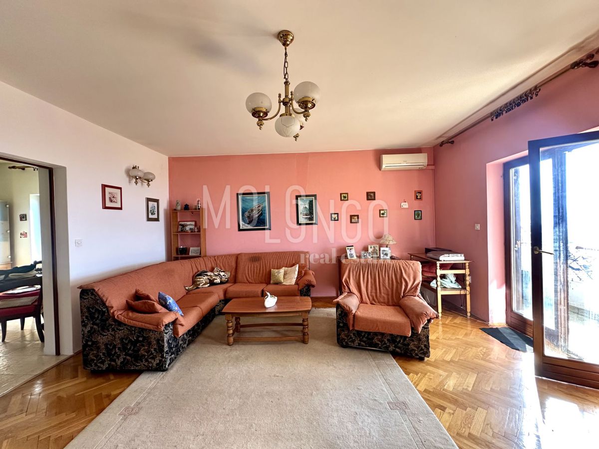 Hiša Kantrida, Rijeka, 386,59m2