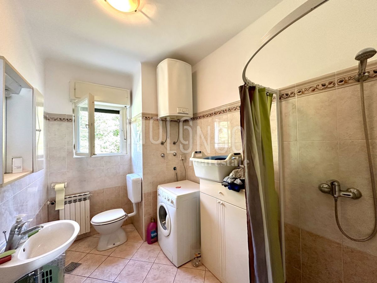 Hiša Kantrida, Rijeka, 386,59m2