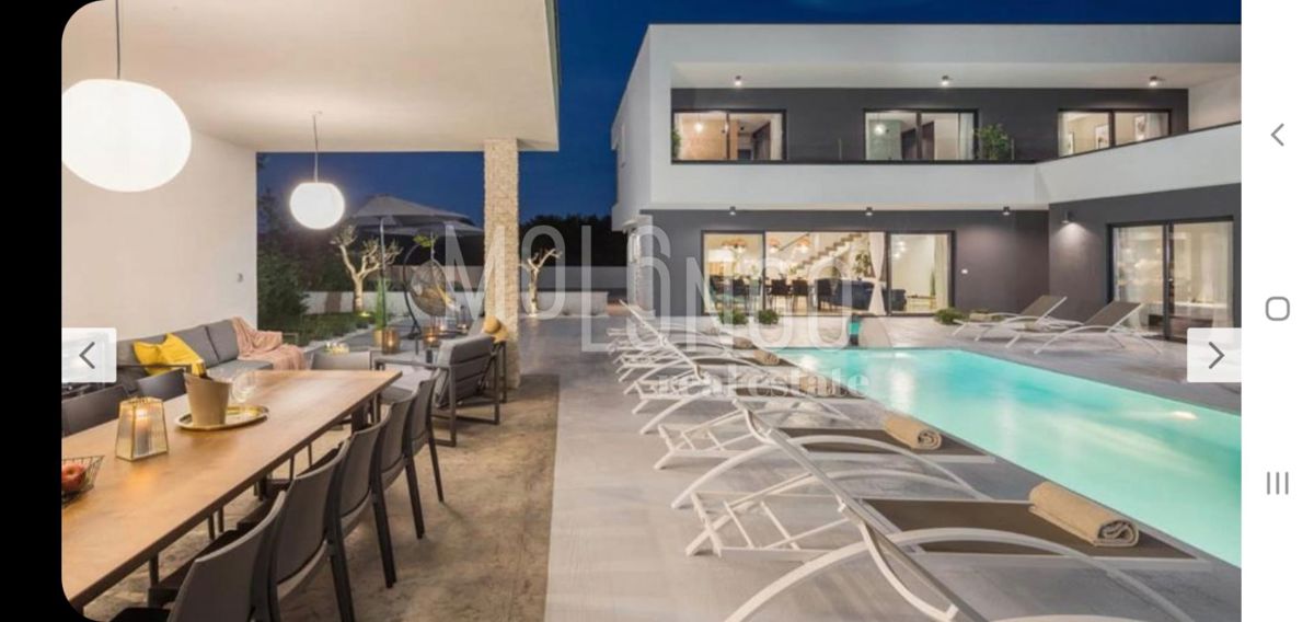 Hiša Šivati, Žminj, 237m2