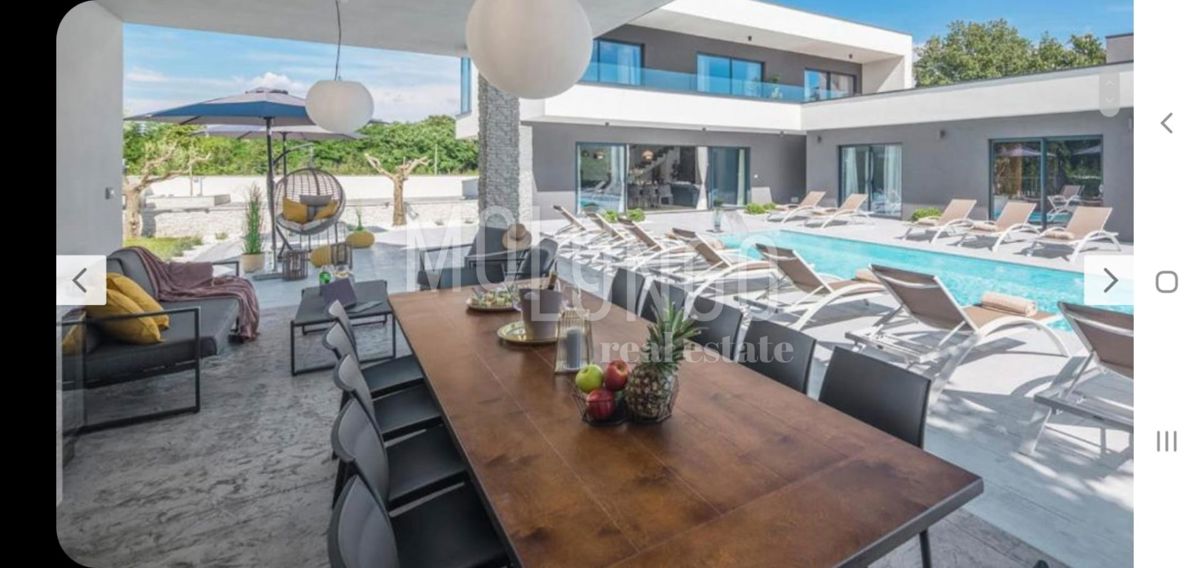 Hiša Šivati, Žminj, 237m2