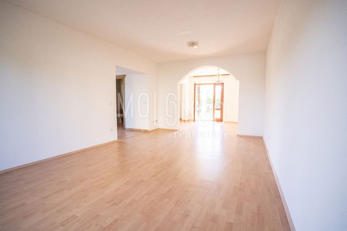 ISTRA, Poreč PRILOŽNOST Hiša v mirnem naselju