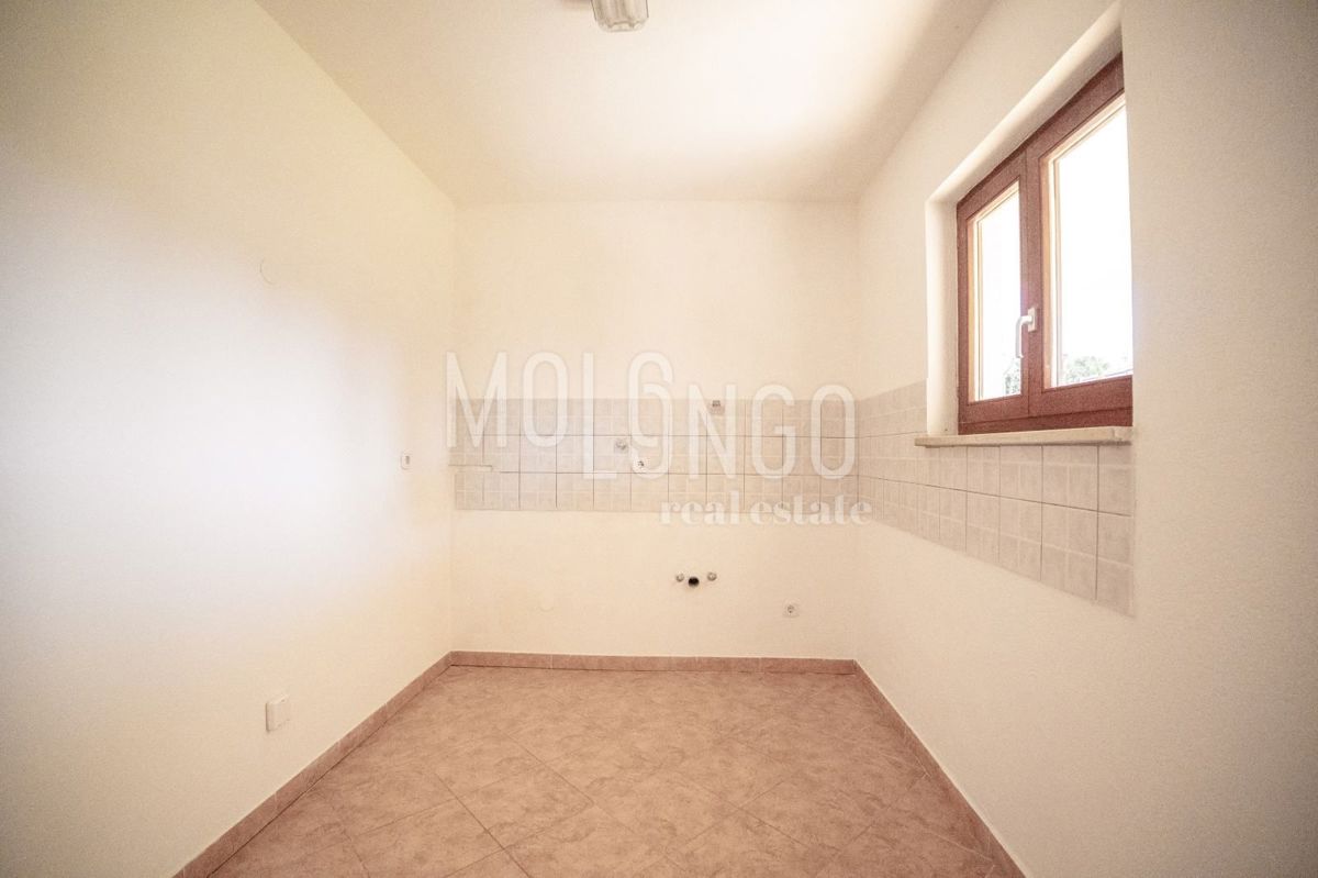 ISTRA, Poreč PRILOŽNOST Hiša v mirnem naselju