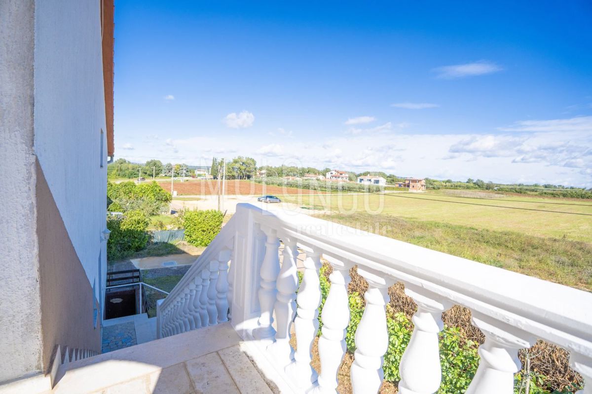 ISTRA, Poreč PRILOŽNOST Hiša v mirnem naselju