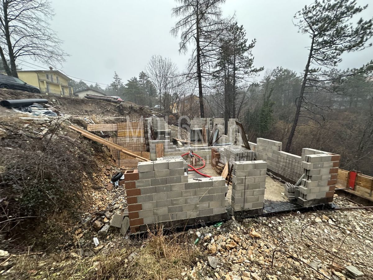 Zemljišče Klana, 843m2