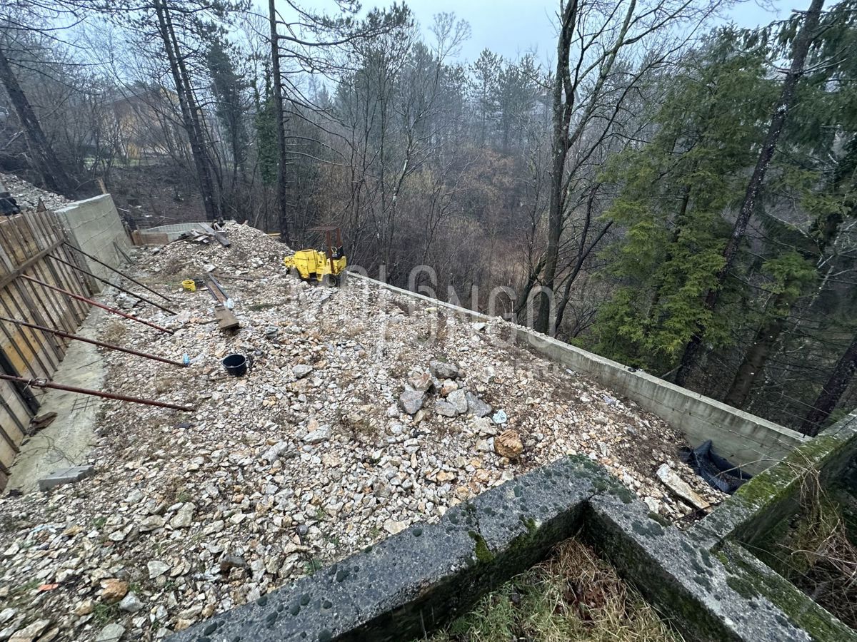 Zemljišče Klana, 843m2