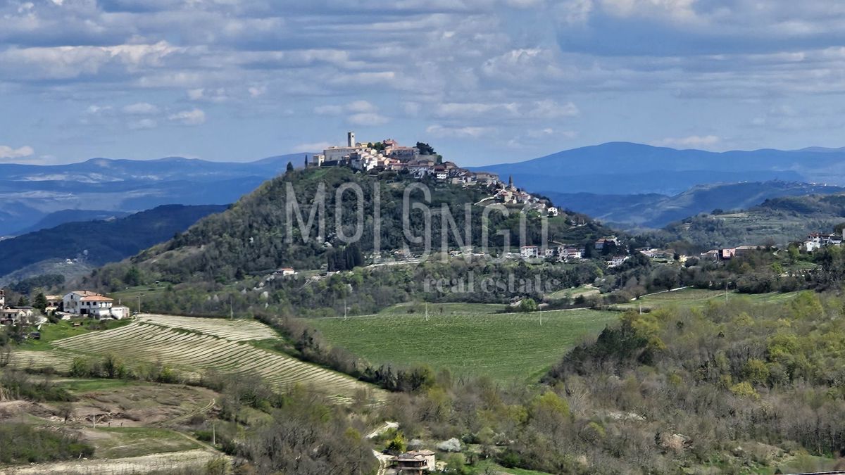 Hiša Rakotule, Karojba, 172m2
